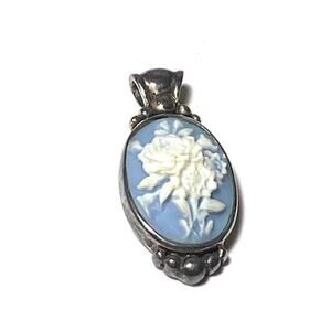 925 SU Thailand Sterling Silver Pendant Faux Cameo Plastic Blue Flowers 3.96g